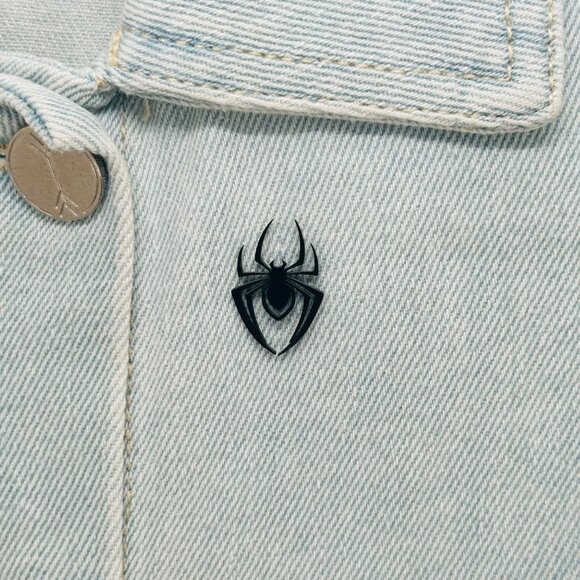 ✨Gothic Spider Brooch Stainless Steel Badge Pins Black Color Metal Small Size✨ - Picture 1 of 5